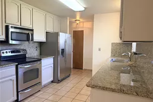 33 E Wallis, Gustine, CA 95322 - Photo 3