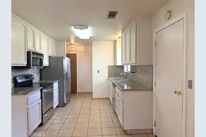 33 E Wallis, Gustine, CA 95322 - Photo 5