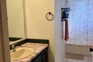 33 E Wallis, Gustine, CA 95322 - Photo 21