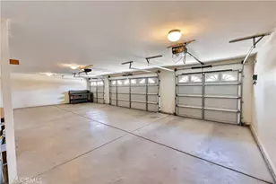 3077 Express Ct, Madera, CA 93637 - Photo 41