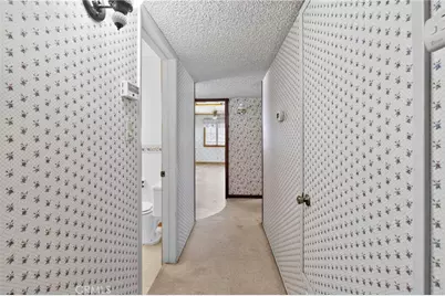 3804 Laverne, Bakersfield, CA 93309 - Photo 41