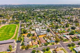 209 E 18th, Merced, CA 95340 - Photo 9