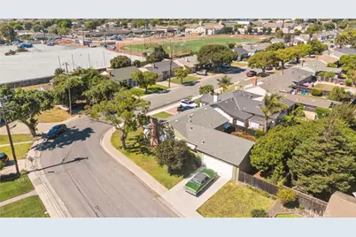 929 Capistrano, Salinas, CA 93901 - Photo 35