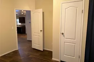 2572 S Willow Ave, Fresno, CA 93875 - Photo 11