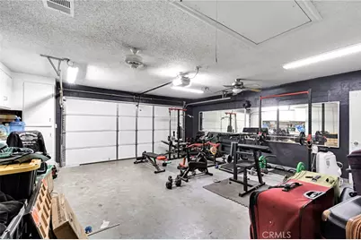 3077 W Robinwood Lane, Fresno, CA 93711 - Photo 31