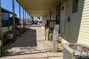 1218 E Cleveland Ave, Madera, CA 93638 - Photo 3