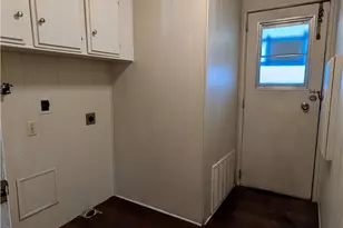 1218 E Cleveland Ave, Madera, CA 93638 - Photo 17