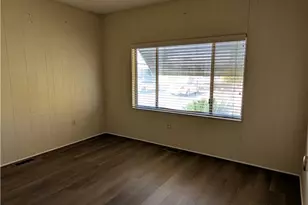 1218 E Cleveland Ave, Madera, CA 93638 - Photo 11