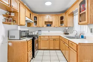 1562 N Fay, Fresno, CA 93728 - Photo 13