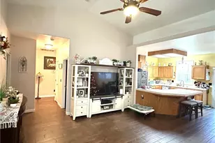 1085 Saunders, Madera, CA 93637 - Photo 11