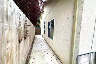 1085 Saunders, Madera, CA 93637 - Photo 29