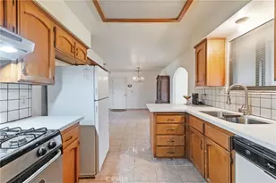 17214 Crescent Dr, Madera, CA 93638 - Photo 15