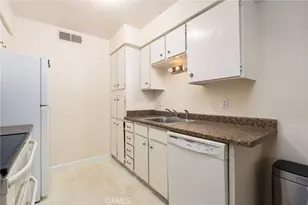 1550 W Ashlan, Fresno, CA 93705 - Photo 13