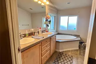 3138 W Dakota Ave, Fresno, CA 93722 - Photo 9