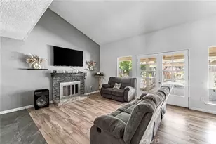 4883 E Geary St, Fresno, CA 93725 - Photo 11