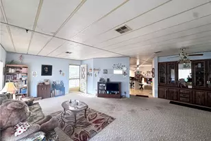 1218 Cleveland Ave, Madera, CA 93638 - Photo 7