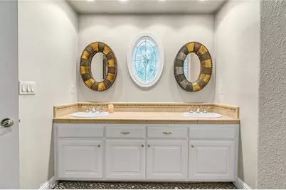 5025 W Birch, Fresno, CA 93722 - Photo 27