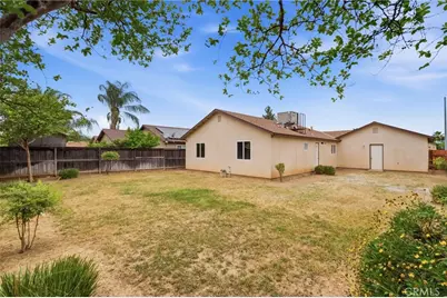 1588 Michoacan Court, Madera, CA 93638 - Photo 41