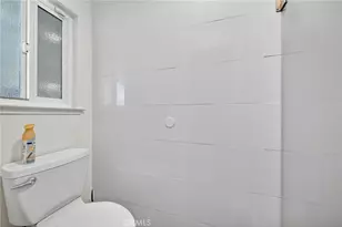 2433 W 3rd, Madera, CA 93637 - Photo 33