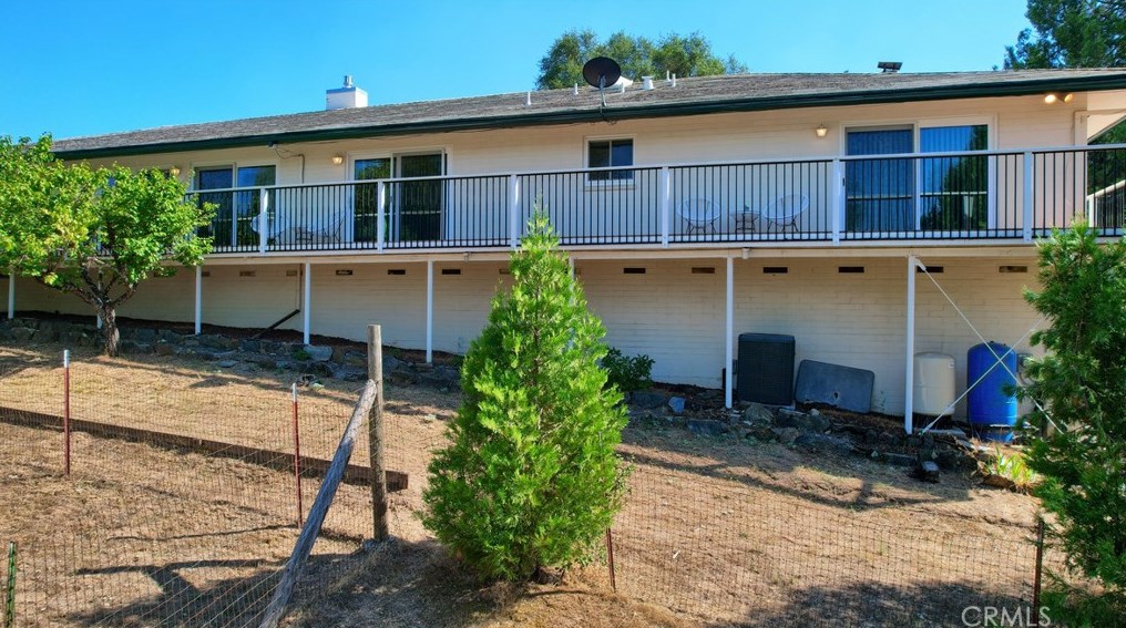39210 Road 425b, Oakhurst CA  93644-8850 exterior