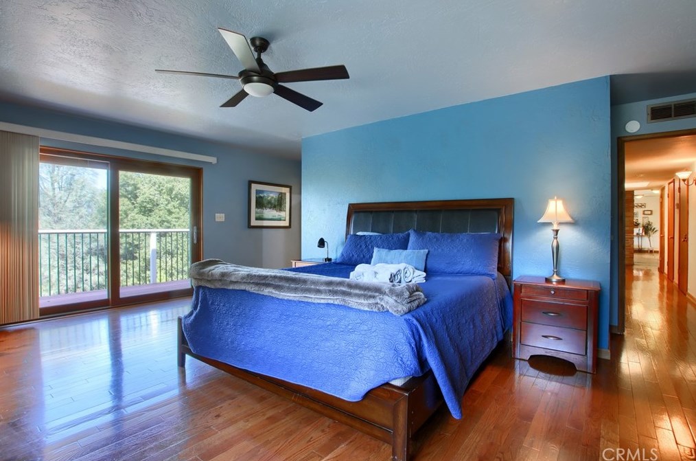 39210 Road 425b, Oakhurst CA  93644-8850 exterior