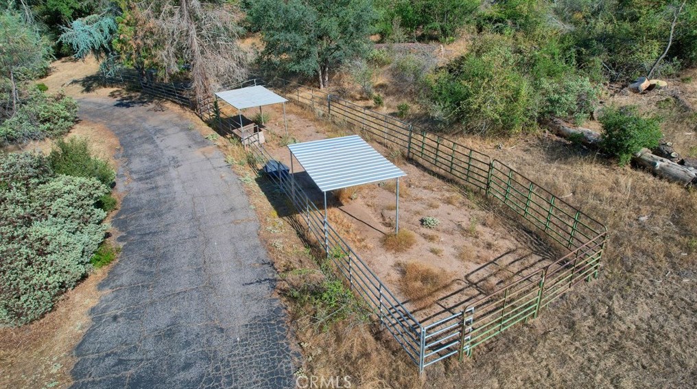 39210 Road 425b, Oakhurst CA  93644-8850 exterior