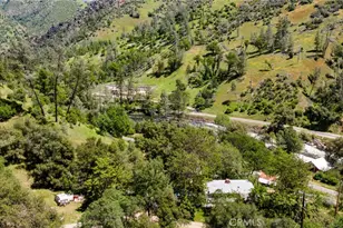 10049 Incline Rd, El Portal, CA 95318 - Photo 9