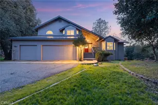 39301 Moonray Ln, Oakhurst, CA 93644 - Photo 5