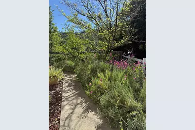 5277 Hwy 49 N. #215, Mariposa, CA 95338 - Photo 29