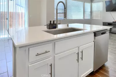 1108 W Encore Way, Madera, CA 93636 - Photo 11