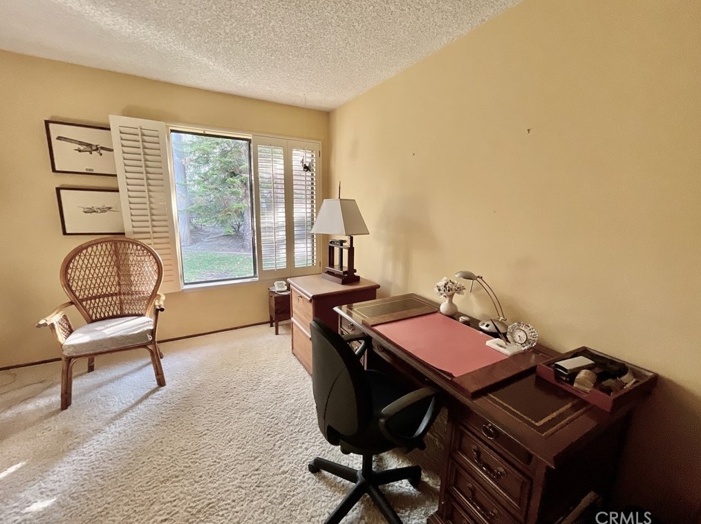 341 Calle Bonita, Escondido CA  92029-7947 exterior