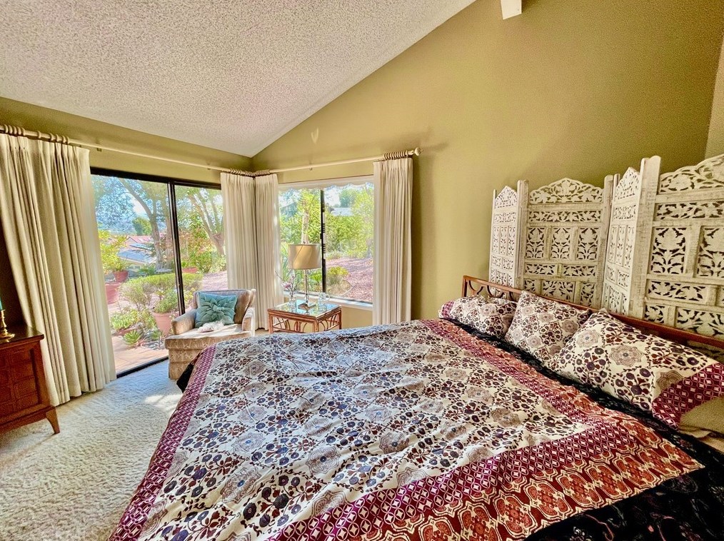 341 Calle Bonita, Escondido CA  92029-7947 exterior