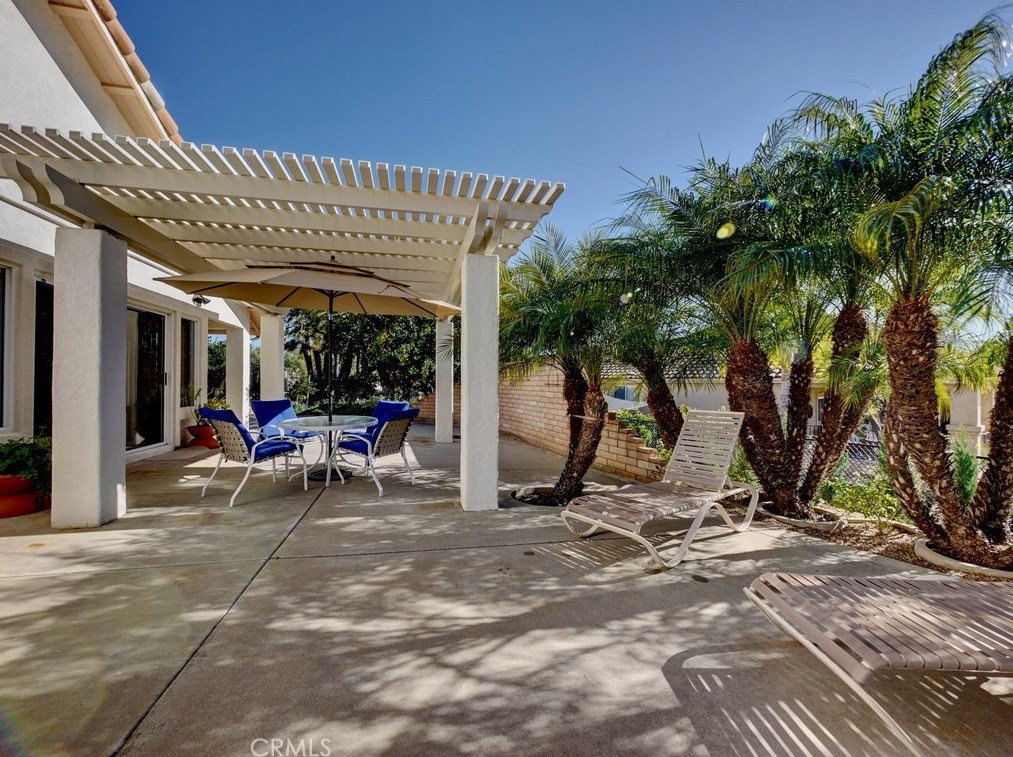 1109 Sea Larke Dr, Fallbrook CA  92028-4454 exterior