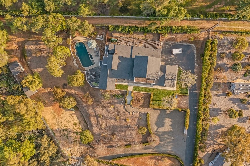 510 Rancho Camino, Fallbrook CA  92028-9093 exterior