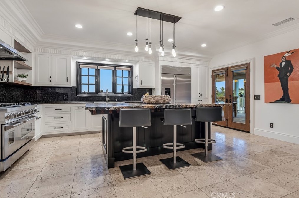 510 Rancho Camino, Fallbrook CA  92028-9093 exterior