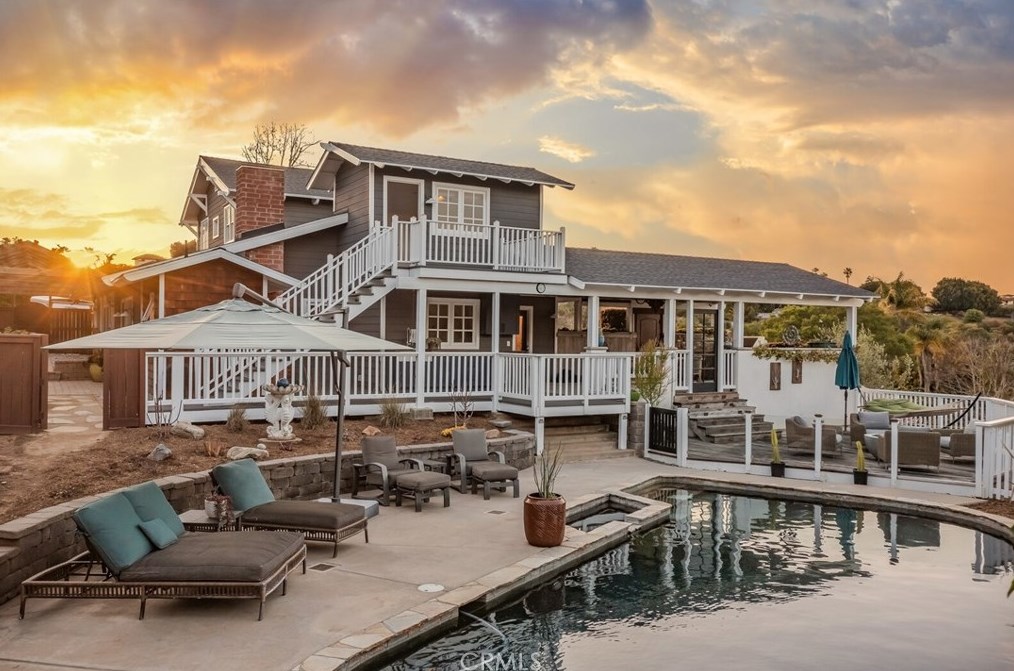 510 Rancho Camino, Fallbrook CA  92028-9093 exterior