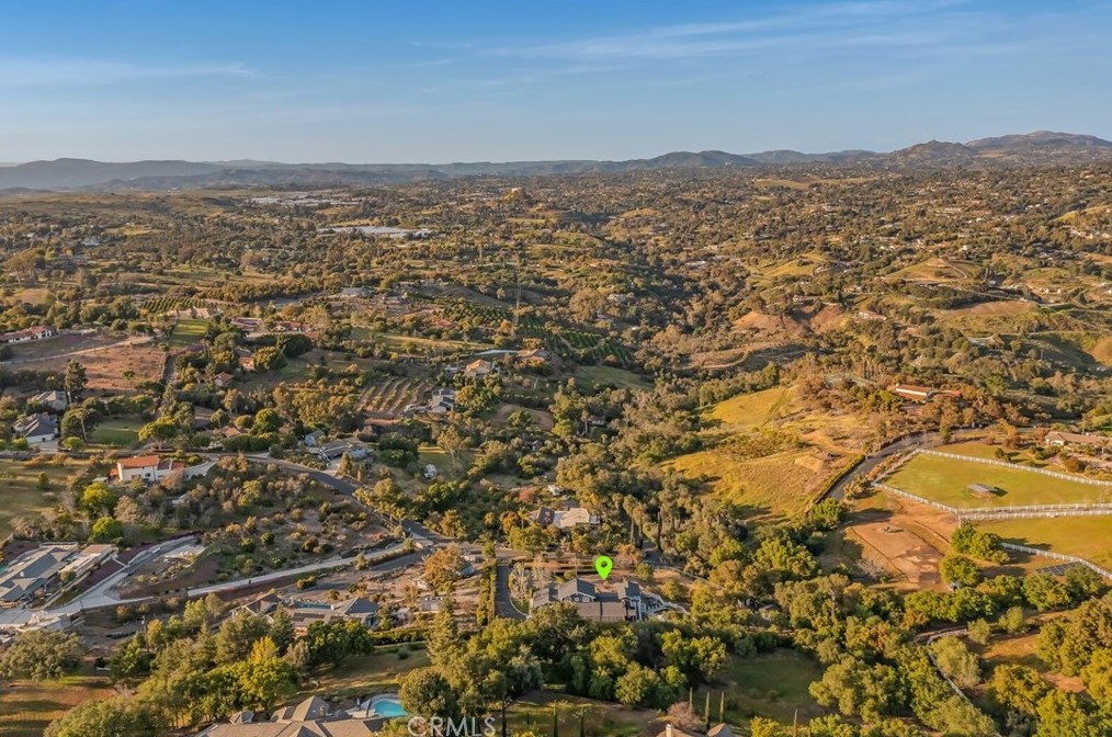 510 Rancho Camino, Fallbrook CA  92028-9093 exterior