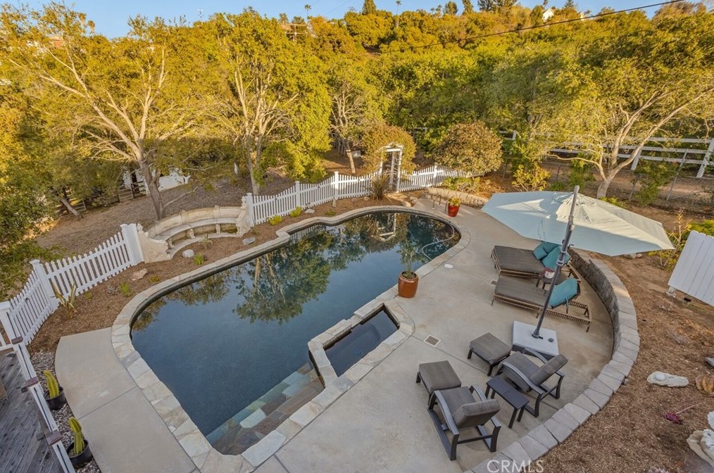 510 Rancho Camino, Fallbrook CA  92028-9093 exterior