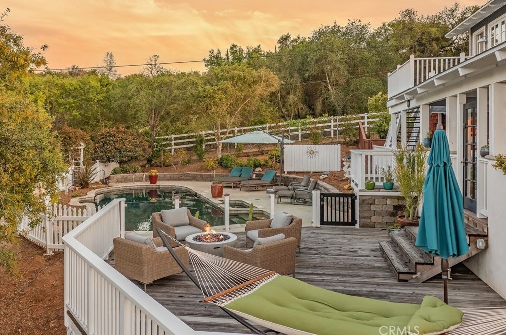 510 Rancho Camino, Fallbrook CA  92028-9093 exterior