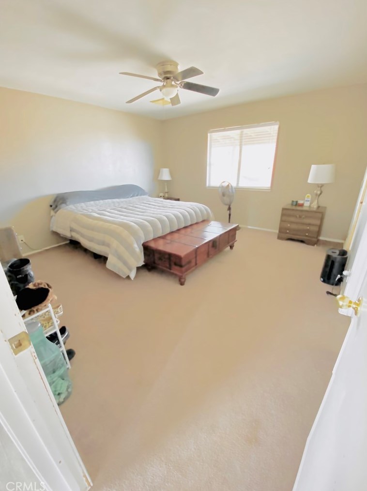 16715 Pawnee Rd, Apple Valley CA  92307-1802 exterior