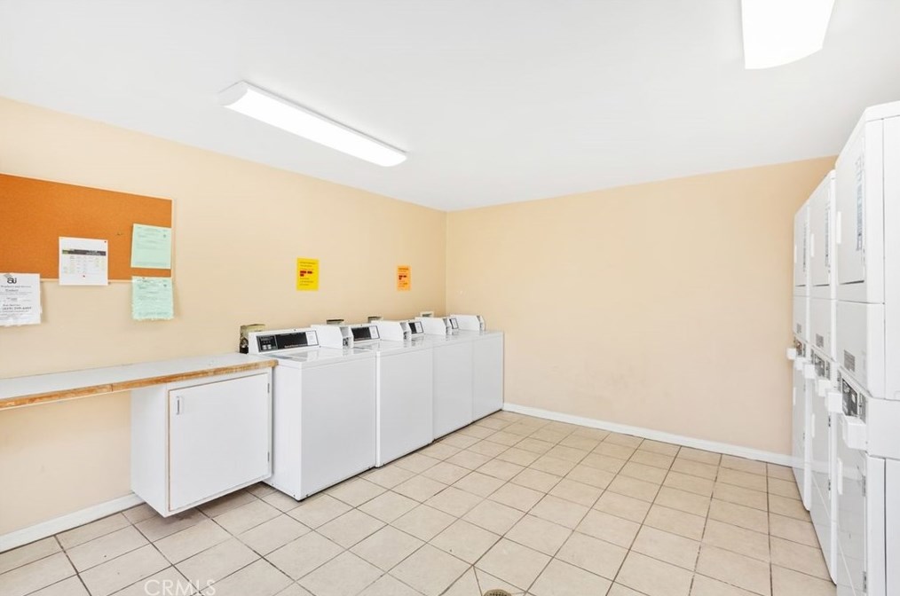 868 Alvarado St, Fallbrook CA  92028-2343 exterior