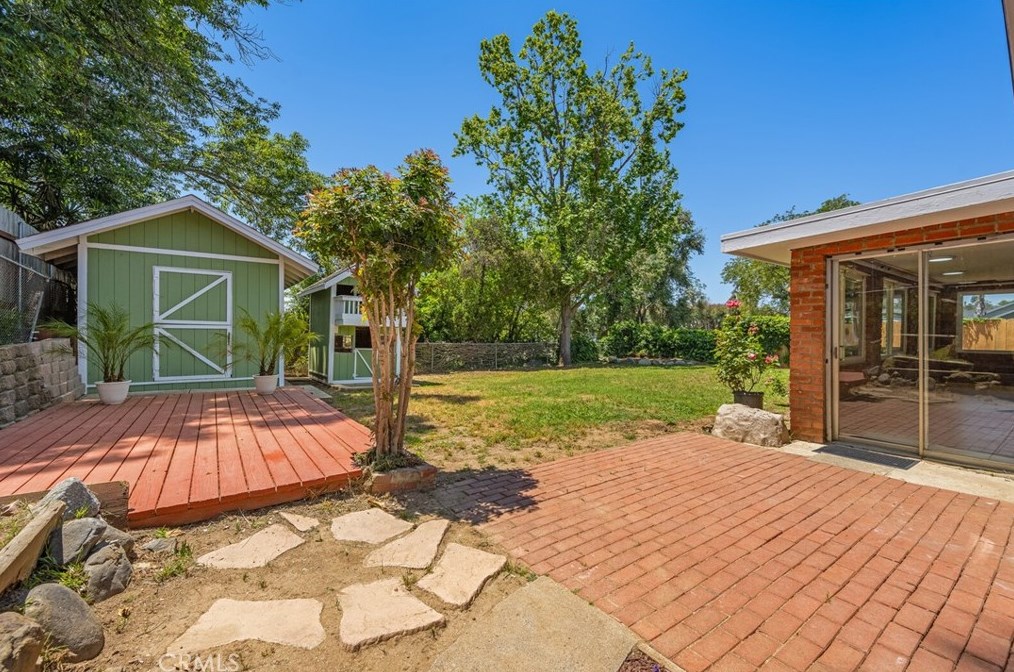 517 Potter St, Fallbrook CA 92028-3072 exterior