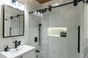 999 Gage, San Diego, CA 92106 - Photo 19