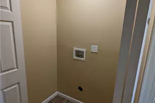 9330 9332 Saffron Ct, Riverside, CA 92503 - Photo 5