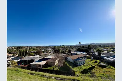 648 Flora, Oceanside, CA 92057 - Photo 3