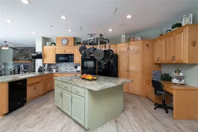 10118 Boulder Knolls Drive, Escondido, CA 92026 - Photo 11