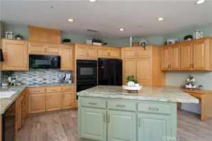 10118 Boulder Knolls Dr, Escondido, CA 92026 - Photo 11