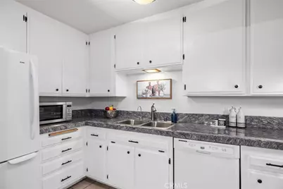 3266 1st Ave #13, San Diego, CA 92103 - Photo 17