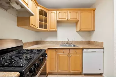 868 Alvarado Street #47, Fallbrook, CA 92028 - Photo 11