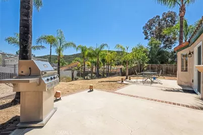 36330 Saint Raphael Dr, Murrieta, CA 92562 - Photo 21